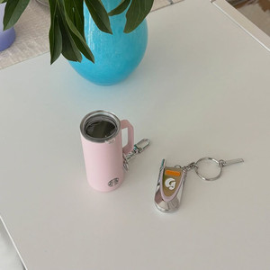스타벅스 미니 텀블러 키링 핑크 + 글로시에 한정판 키링