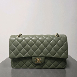 25.09 구매 샤넬 클래식 미듐 숄더백