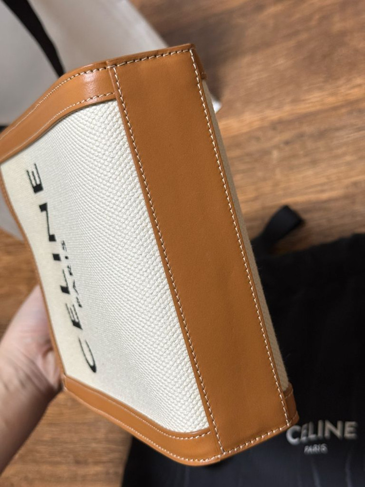 셀린느 카바스백 미니 정품 이미지