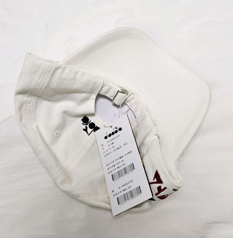 디아도라 아톰 그래픽 볼캡 오프 화이트 남녀공용 모자 프리사이즈 새상품--3