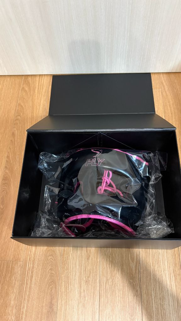 FLY X라인 코보호 복싱 헤드기어 블랙/핑크 새상 이미지