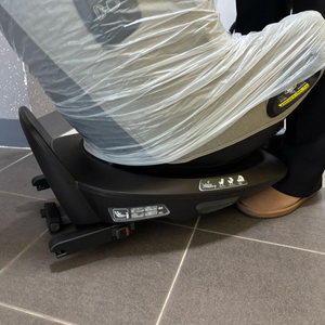 뉴나 피파넥스트 토들넥스트 카시트 아이소픽스 베이스만 판매합니다