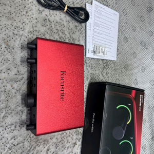 스칼렛 2i2 4세대 오인페 포커스라이트 스칼렛2i2 4세대