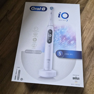 오랄비 iO7 전동칫솔 화이트 알라바스터 3758