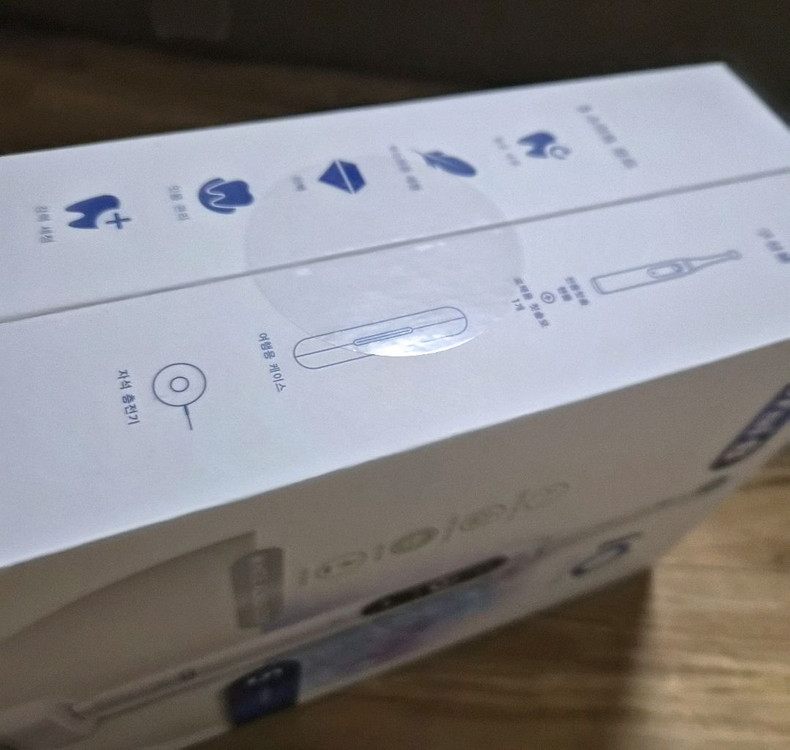 오랄비 iO7 전동칫솔 화이트 알라바스터 3758--1