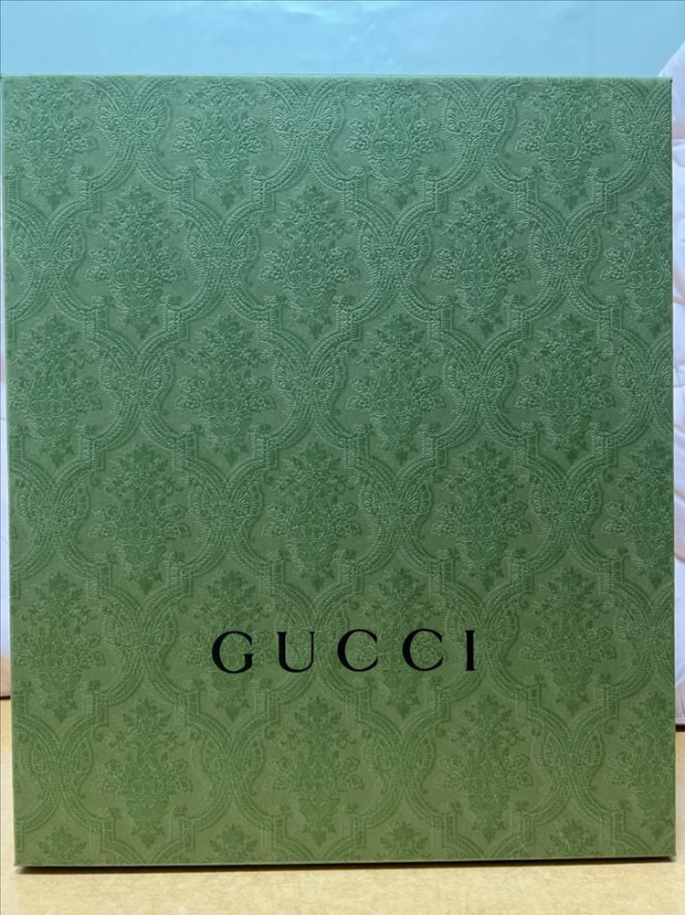 구찌 대형 사각 상자--2