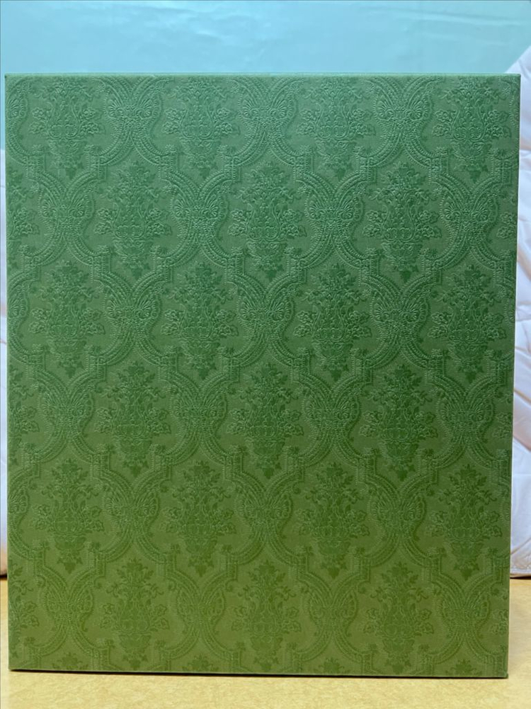 구찌 대형 사각 상자--3