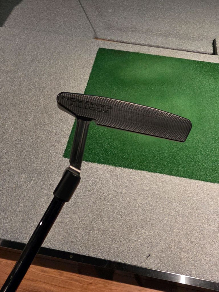 스카티 카메론 Triple Black Newport 2 LTD 퍼터 이미지