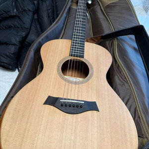 통기타 테일러 아카데미 12e