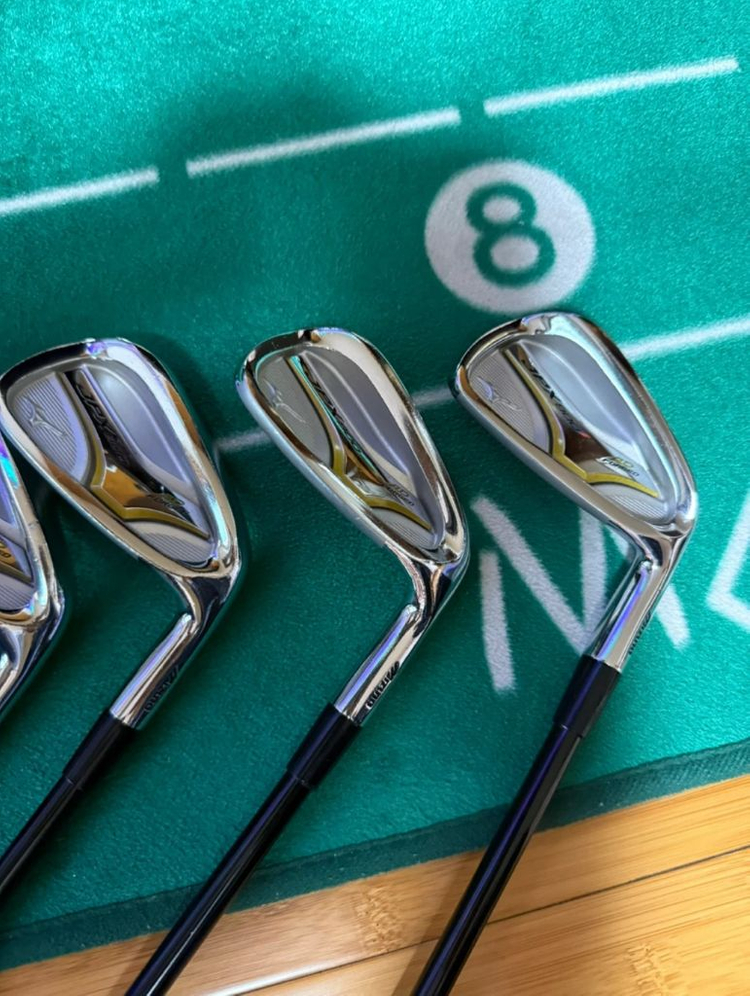 미즈노 JPX 800 아이언 9개 세트 이미지