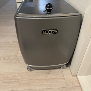 에코체 음식물처리기 ECC-888 모델입니다음식물 쓰레기 처리하기에 용이합니다