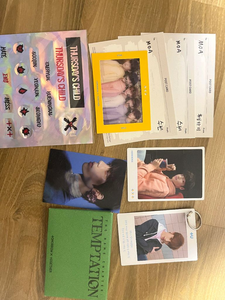 1. 투바투 공식 굿즈 일괄로만 판매 이미지