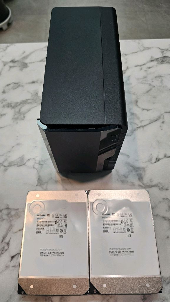 시놀로지 DS220+ NAS 6TB 2개 12TB 이미지