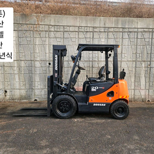 (중고지게차) 두산 D20S-7 (3단) 디젤 2톤 3단 지게차