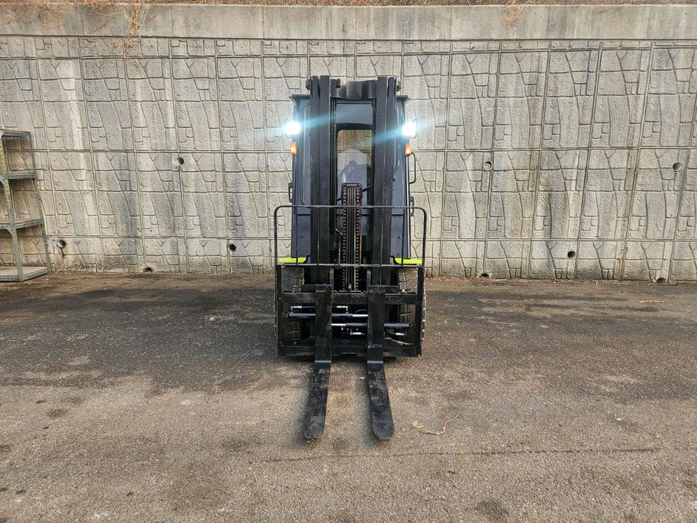 (중고지게차) 클라크 GTS30KD 디젤 3톤 3단 지게차 (3단마스트, 편개식자동발, 캐빈, 후방카메라,안전경보--5