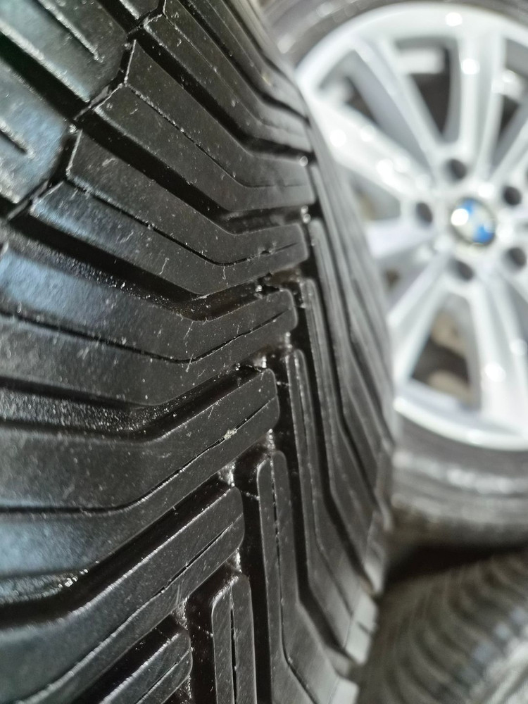 포터2용 BMW 17인치 순정 휠타이어 판매합니다--2