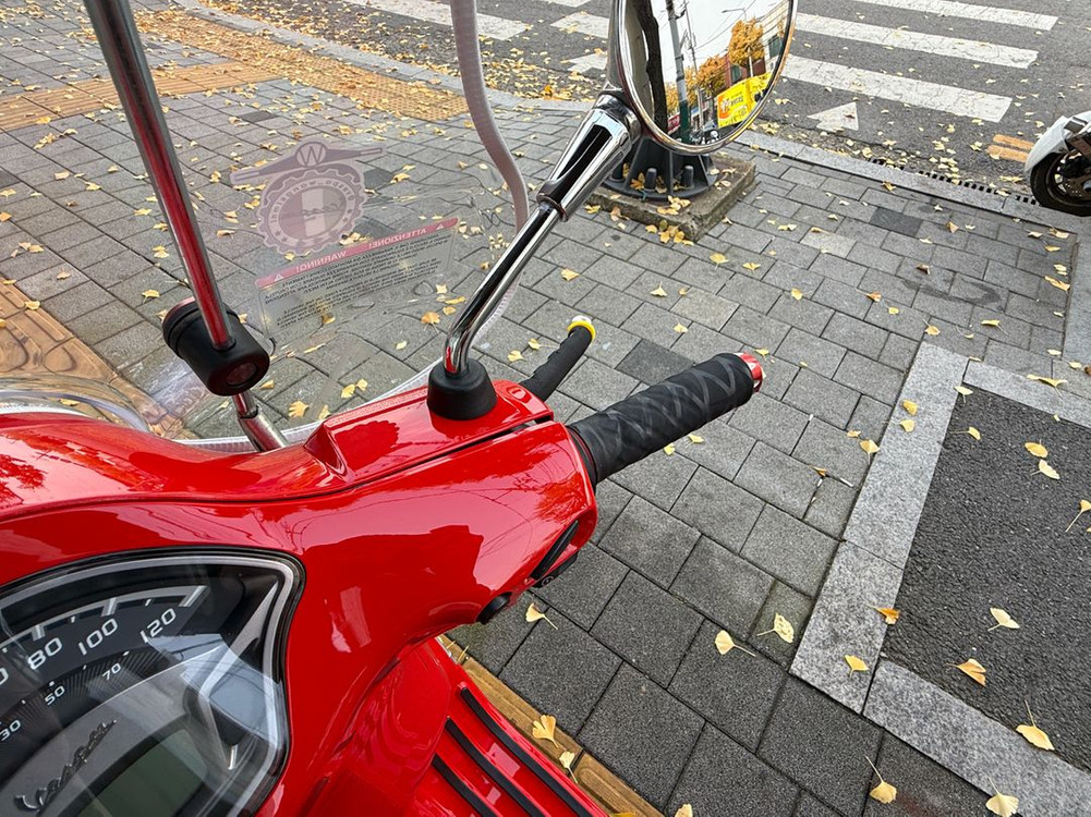 23년식 베스파 lx125 abs모델 팝니다--6