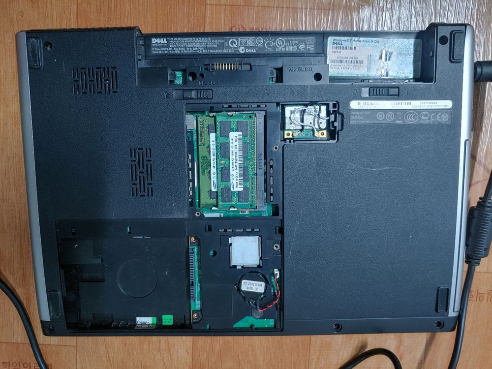 Dell vostro 3300 노트북 부품용--5