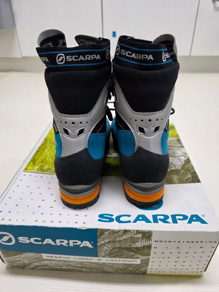 스카르파 몽블랑 프로 빙벽화 이미지