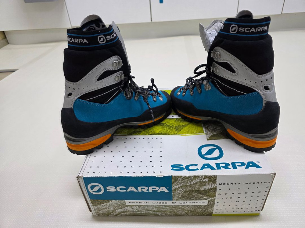 스카르파 몽블랑 프로 빙벽화 이미지