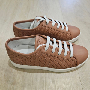 보테가 베네타 인트레치아토 스니커즈 35C 미착용 새상품