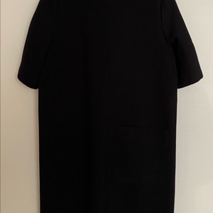 (새상품)헬베티카(HELVETICA) 블랙 기본 원피스