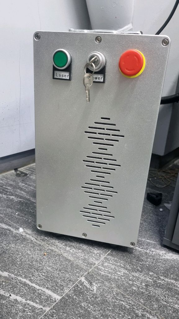 아이딜레이저Lg-20z 20w 각인기 이미지