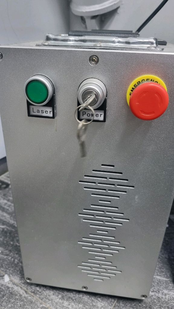 아이딜레이저Lg-20z 20w 각인기 이미지