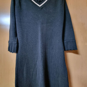 라뚤 브이넥 니트 원피스 66