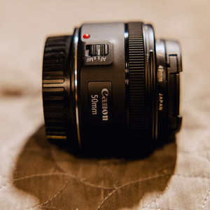 캐논 EF 50mm F1.8 STM (신쩜팔) 판매합니다