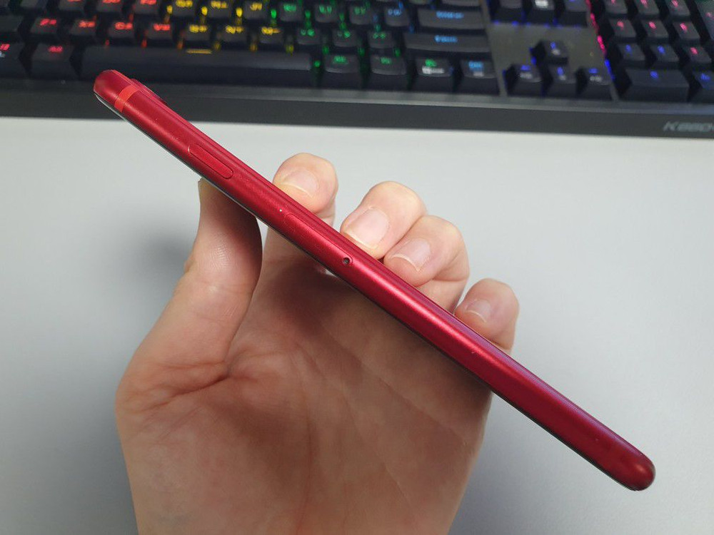 아이폰SE2 / 64GB / 레드 / 배터리성능 73%--8