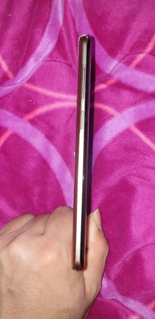 갤럭시 S9 플러스 골드 액정 데투리 전체 교체한 A급 이미지