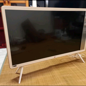 LG 클래식 TV 42인 부품용[백라이트x]42LB640R 90000원