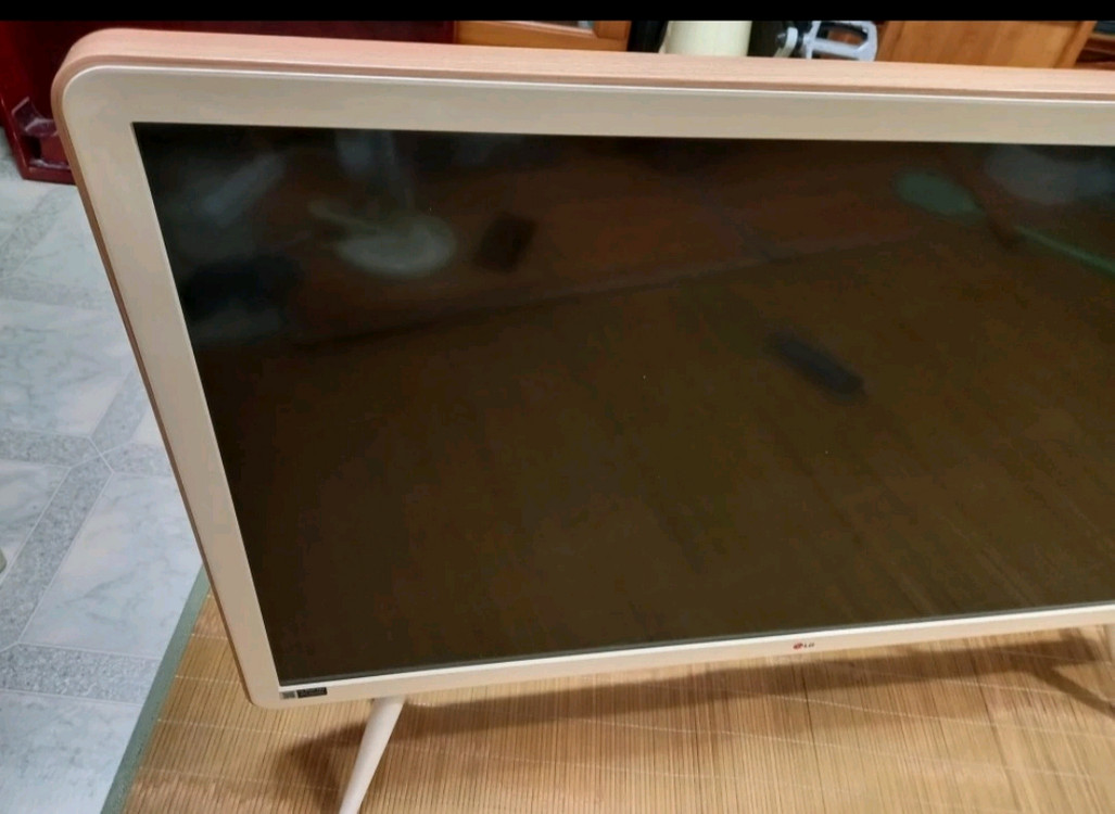 LG 클래식 TV 42인 부품용[백라이트x]42LB640R 90000원 이미지