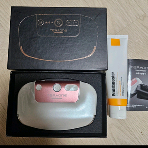 정가17만) 얼굴, 목, 어깨, 이중턱 괄사 테라원 저주파 마사지기