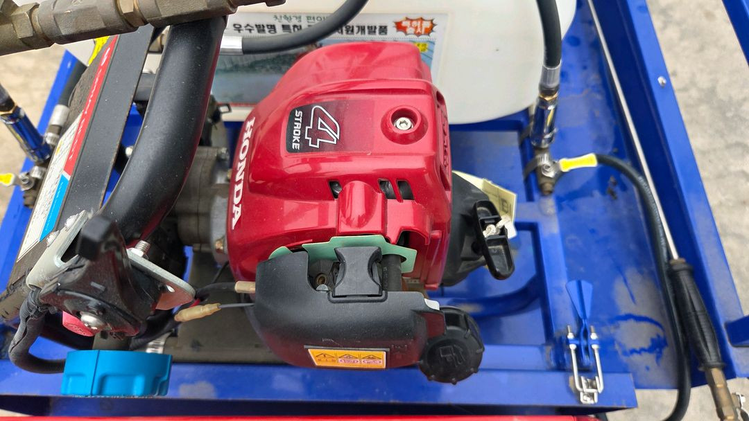 [미사용품]주행형 동력분무기, 전동운반차, 효자킹분무기--4