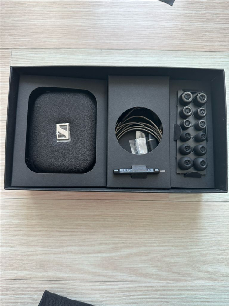 젠하이저 IE900,슈어 tw2,mmcx 변환젠더 팝니다~~~~~--4