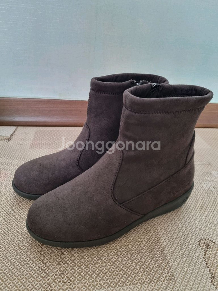 (새상품)베어파우 마호니아 스웨이드 키높이앵클부츠. 245. 고동색--2