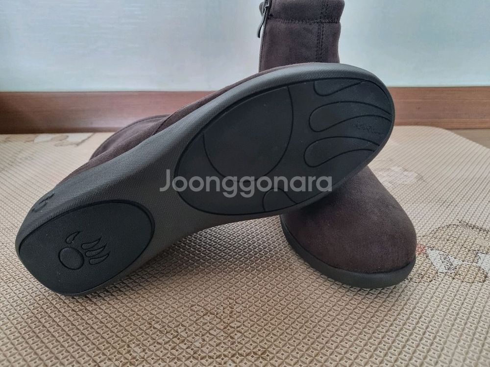 (새상품)베어파우 마호니아 스웨이드 키높이앵클부츠. 245. 고동색--6