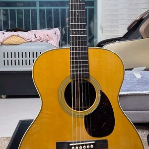 (370가격다운)마틴기타om28 새거와다름없는 특A급관리 급매합니다