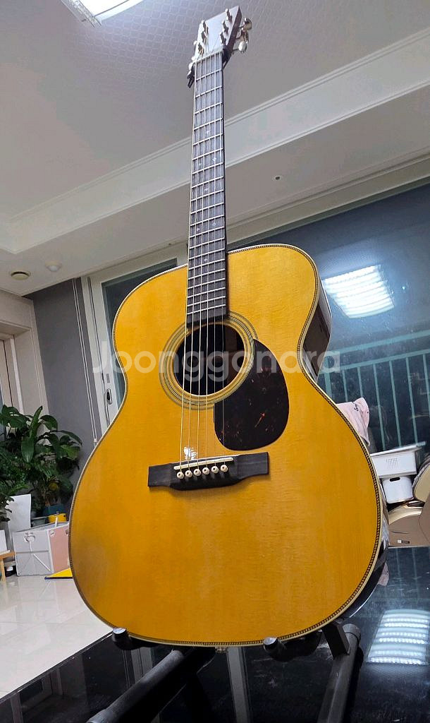 (370가격다운)마틴기타om28 새거와다름없는 특A급관리 급매합니다--1