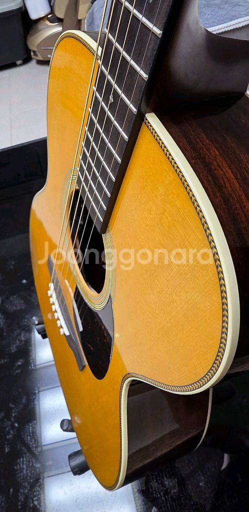 (370가격다운)마틴기타om28 새거와다름없는 특A급관리 급매합니다--4