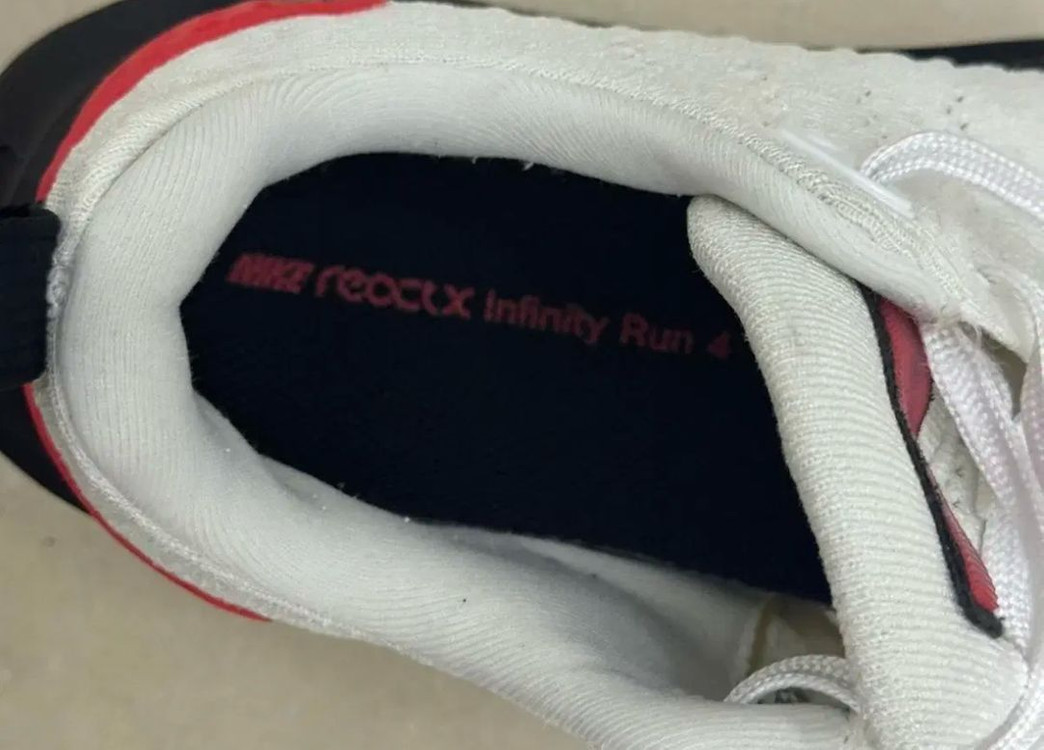 나이키 리액트x 인피니티런4 화이트 255 이미지