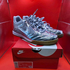 (미사용)나이키 가토 LV8 메탈릭 실버 290mm