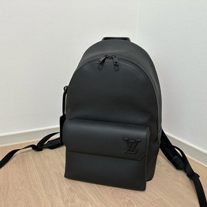 루이비통 백팩 m57079