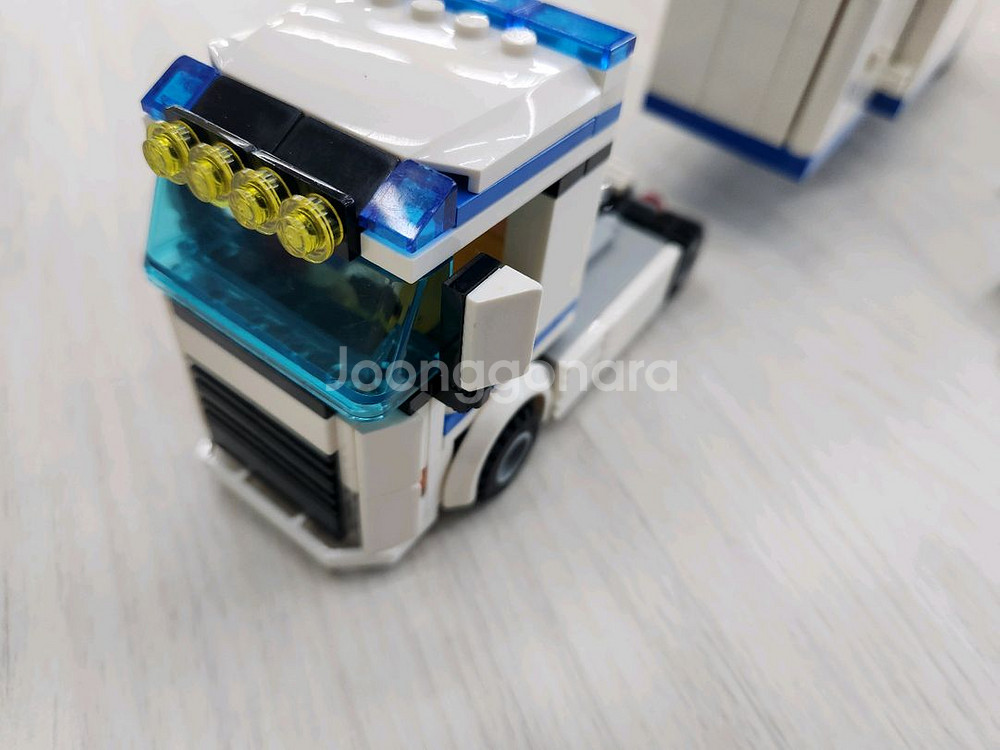 레고 시티 60044--3