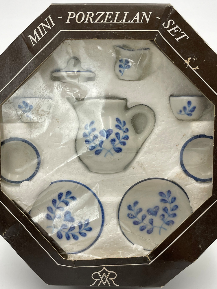 독일 로이터 포셀린 빈티지 미니어처 도자기 세트 .305--1