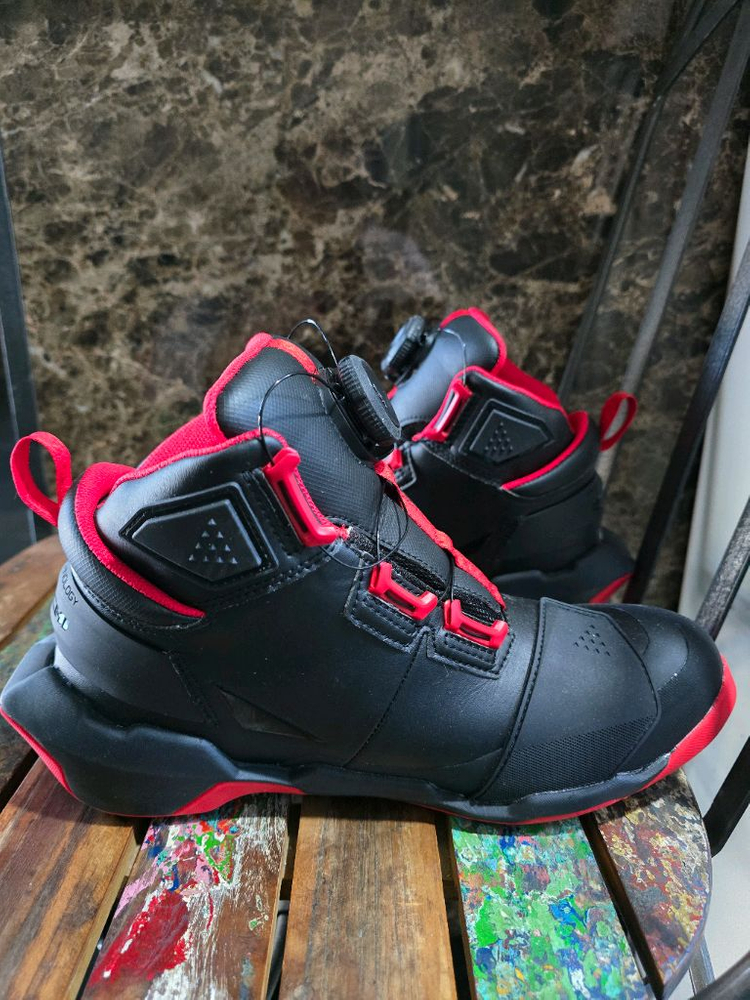 RS타이치간편숏부츠팝니다 (새것)택포--1