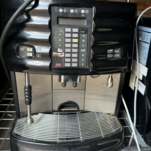 쉐러 아트플러스 전자동 머신 팝니다