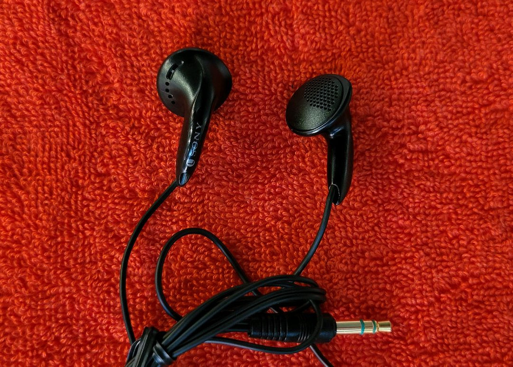 소니 워크맨용 짧은줄 이어폰(SP).--1